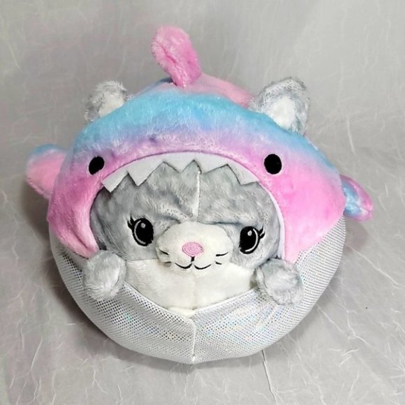 ❤️ 8" Squishable Gray Cat with Rainbow Shark - Picture 3 of 8